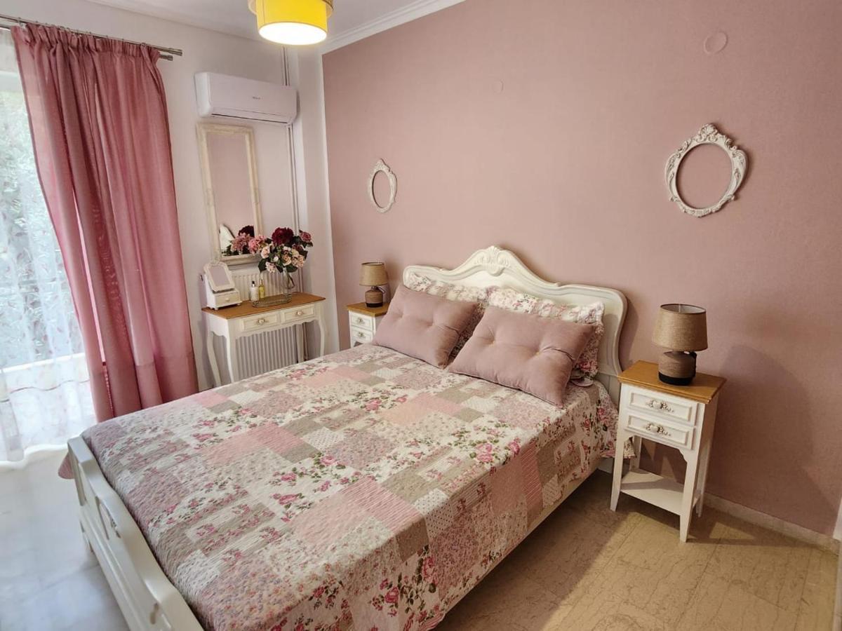 Queen Aspri Apartment 3' Min To The Beach! Antikyra Exteriör bild