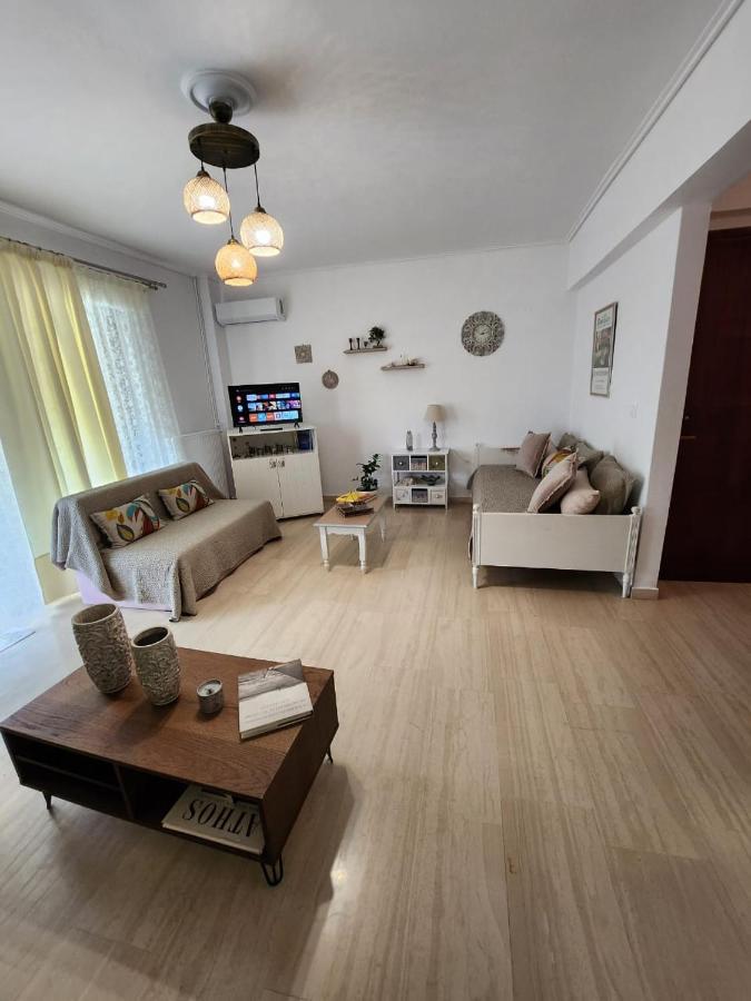 Queen Aspri Apartment 3' Min To The Beach! Antikyra Exteriör bild