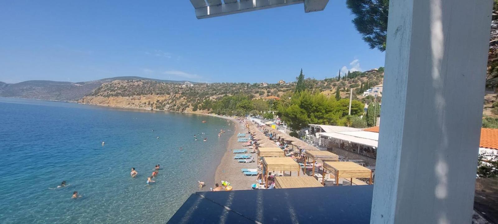 Queen Aspri Apartment 3' Min To The Beach! Antikyra Exteriör bild